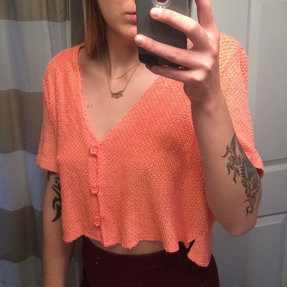 Vintage Peach Crop Top - Picture 4 of 7